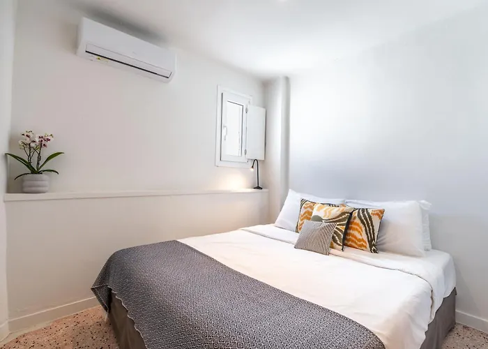 Daire Town Pin By Monocle *